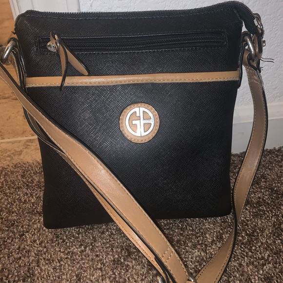 Giani Bernini Saffiano Crossbody Purse - Picture 2 of 8